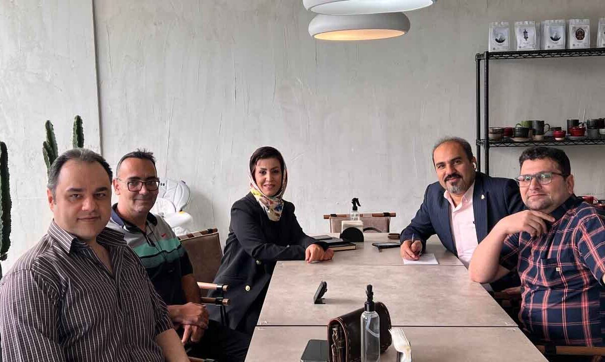 جلسه همکاران مسترسیگنال